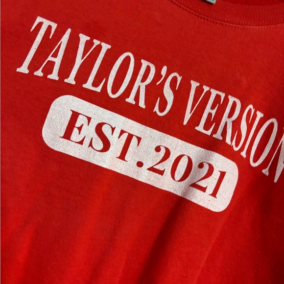 Taylor Swift “Taylor’s Version” Crewneck Sweatshirt - Picture 2 of 3